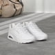 thumbnail image 2 of Zapatilla Skechers Uno-Stand on Air para mujer, blanca/blanca, talla 7, 2 of 7