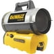 thumbnail image 1 of Calentador de propano DEWALT con batería de arranque de 68.000 BTU y 20 V, 1 of 3