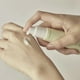 thumbnail image 2 of Sérum Coreano Antioxidante Y Calmante Con Centalla Y Vitamina C - Light On Serum 30ml, 2 of 3