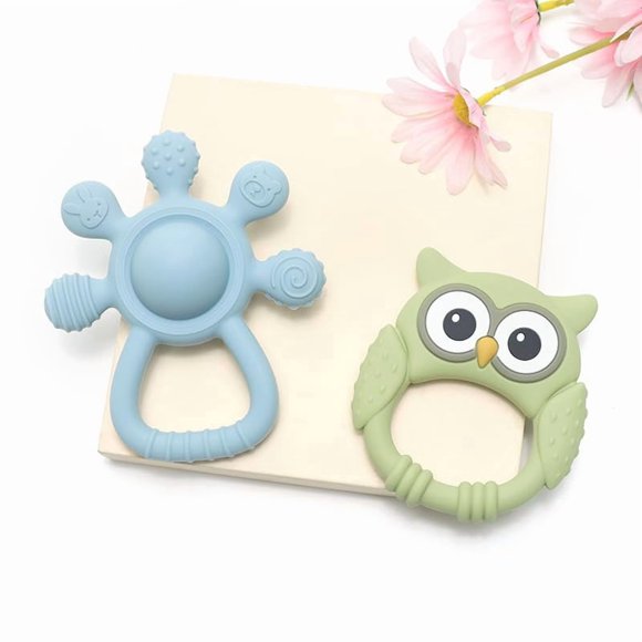 Set de sonajero y mordedera para bebé Neoberry de silicona libre de BPA con forma de búho