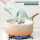 thumbnail image 2 of Guantes de cocina MAD SHARK, resistentes al calor, 450 °C, de silicona, 2 of 3