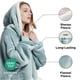 thumbnail image 2 of Wearable Blanket Bedsure Sudadera Con Capucha Sherpa Color Verde Claro, 2 of 8