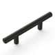 thumbnail image 2 of Tirador para gabinete Hickory Hardware, colección Bar Pulls, acabado níquel negro cepillado, 6.4 cm, 2 of 6