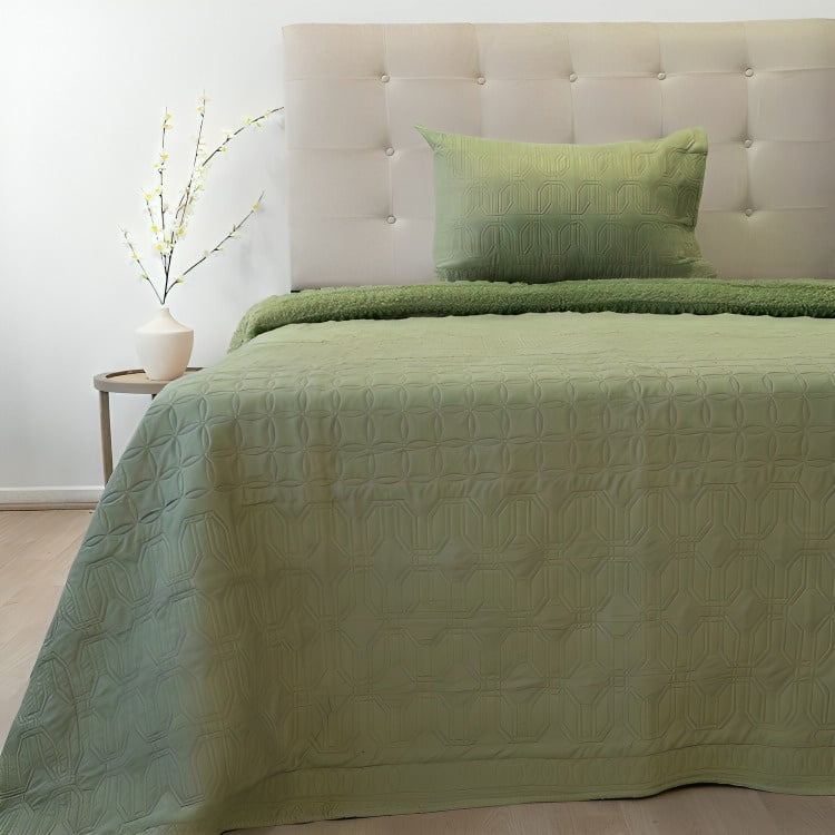 Quilt Hotpress Viena Con Sherpa 2 Plazas / Verde Oliva – Doral