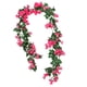 thumbnail image 1 of Guirnalda De Rosas Artificiales De Vid De Flores Artificiales Para Fondo De Puerta Navideña Rosa Roja, 1 of 3