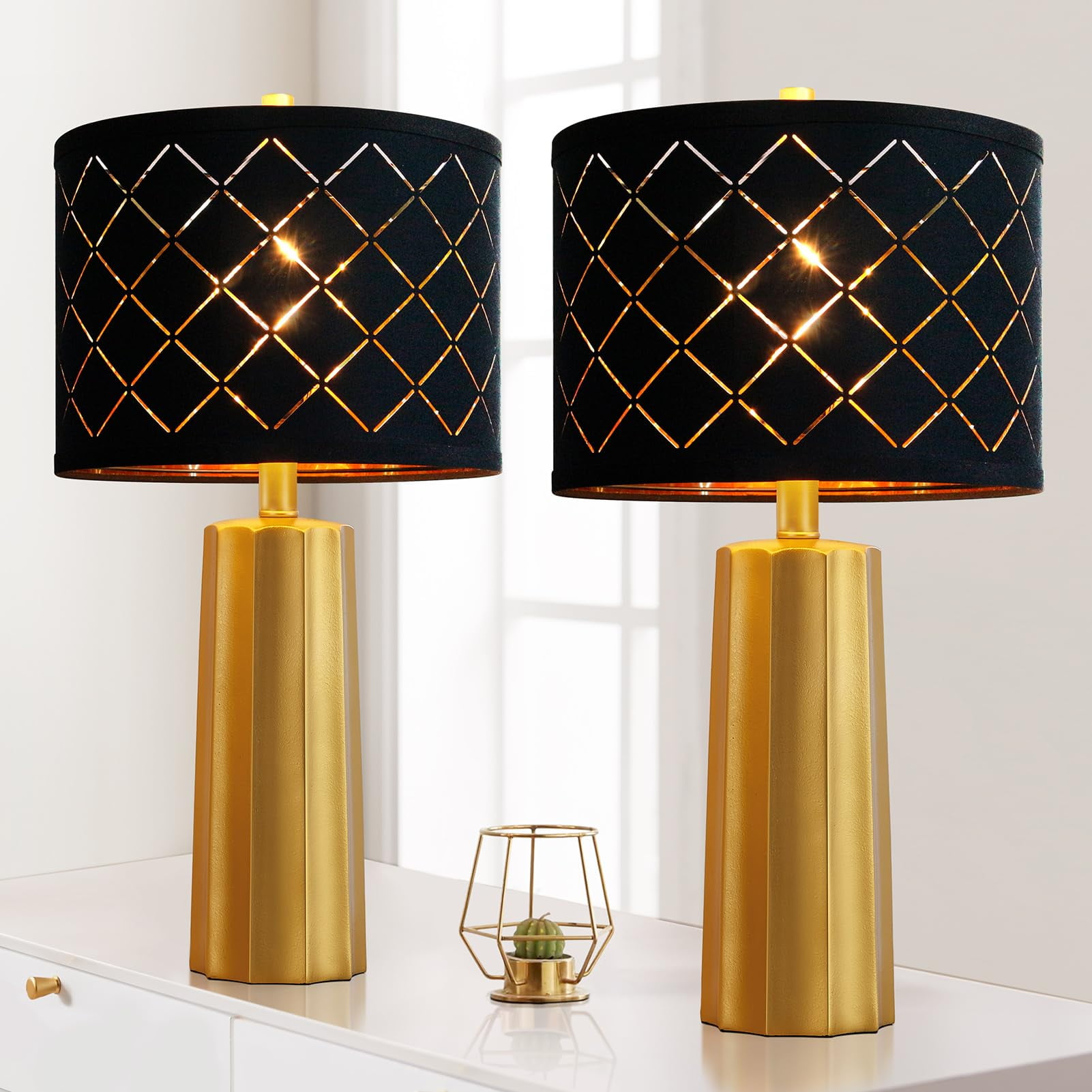 Set De 2 Lámparas De Mesa Roriano, Doradas De Resina Con Pantalla Negra