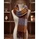 thumbnail image 3 of Bufanda Soft Tartán Color Block Temporada Invierno 2026 Diseño surtido, 3 of 5