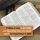 thumbnail image 4 of Biblia de estudio Tyndale House La Biblia para todos los hombres NLT Deluxe Brown, 4 of 9