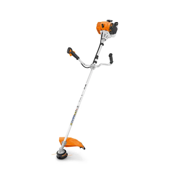 Desmalezadora Stihl FS 120 con cuchillo y cabezal de Nylon