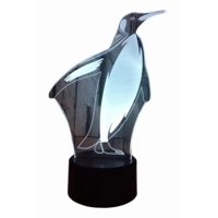 Lelumania - Lampara Ilusion 3D Pingüino De 7 Colores, Base Touch