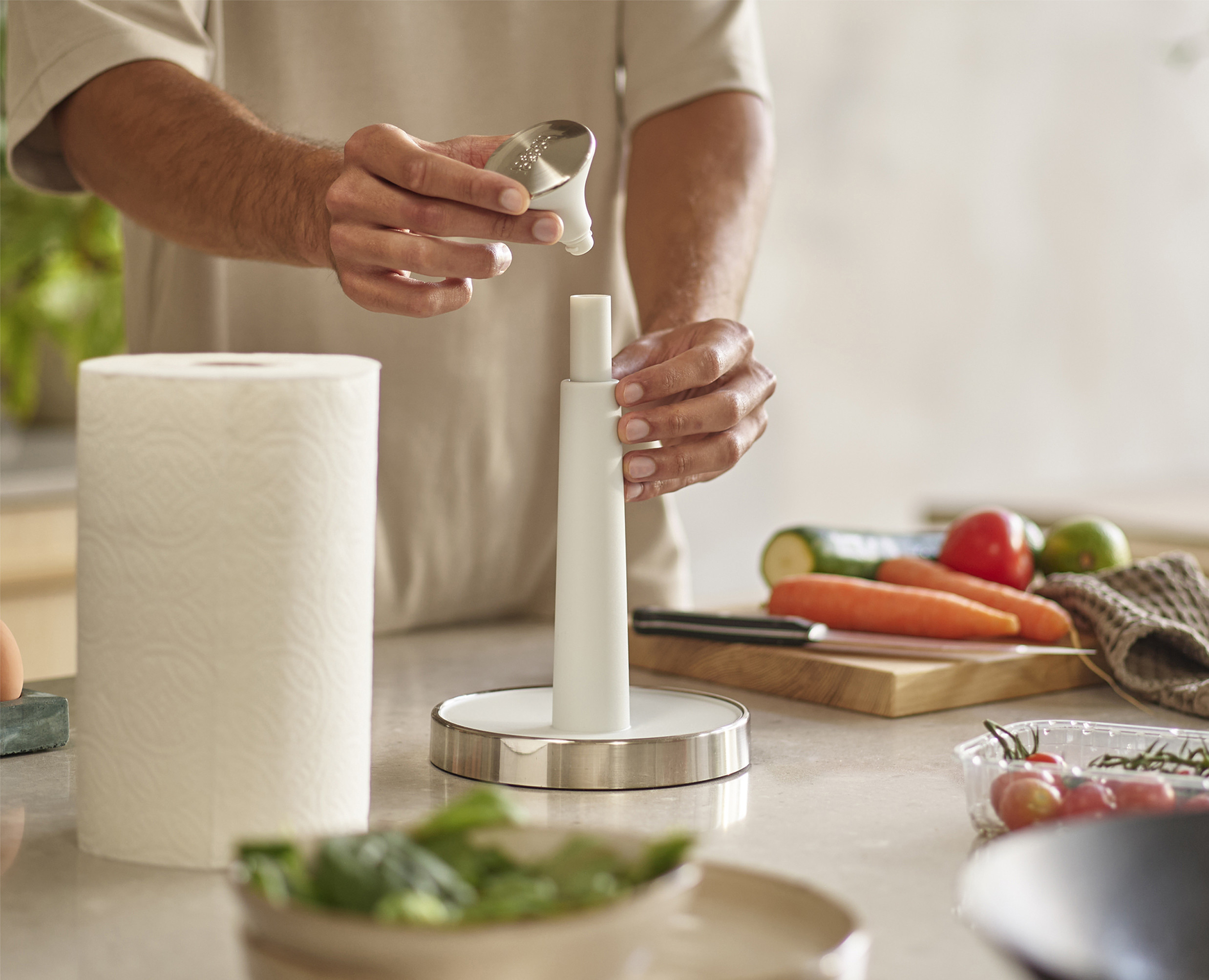 Porta Utensilios Joseph Joseph Push & Pour 1 Unid