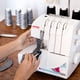 thumbnail image 2 of Serger Janome MOD-8933 con rosca Lay-In, rosca 3/4, 2 of 9