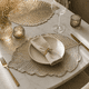 thumbnail image 2 of Individual Decorativo Forma Hoja Dorado Premium | 31 x 53 cm, 2 of 3