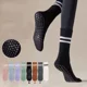 thumbnail image 2 of Calcetines Antideslizantes Algodon Yoga Fitness Set 4 Pares, 2 of 3