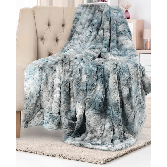 Manta Everlasting Comfort de piel sintética azul ártico 127 x 165 cm