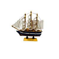 Decostilo - Adorno: Barco Velero De Madera 13Cm
