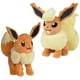 thumbnail image 1 of Peluche de Pokémon Eevee y Flareon de 20 cm (paquete de 2) para niños mayores de 2 años, 1 of 3