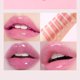 thumbnail image 4 of Set de Brillos Labiales Pakivs 3 Colores Brillantes con Llavero, 4 of 7