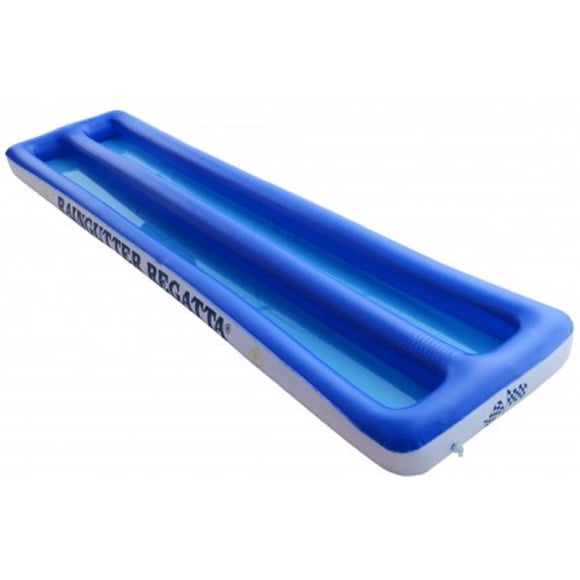 Regata inflable de los Boy Scouts of America Raingutter Regatta