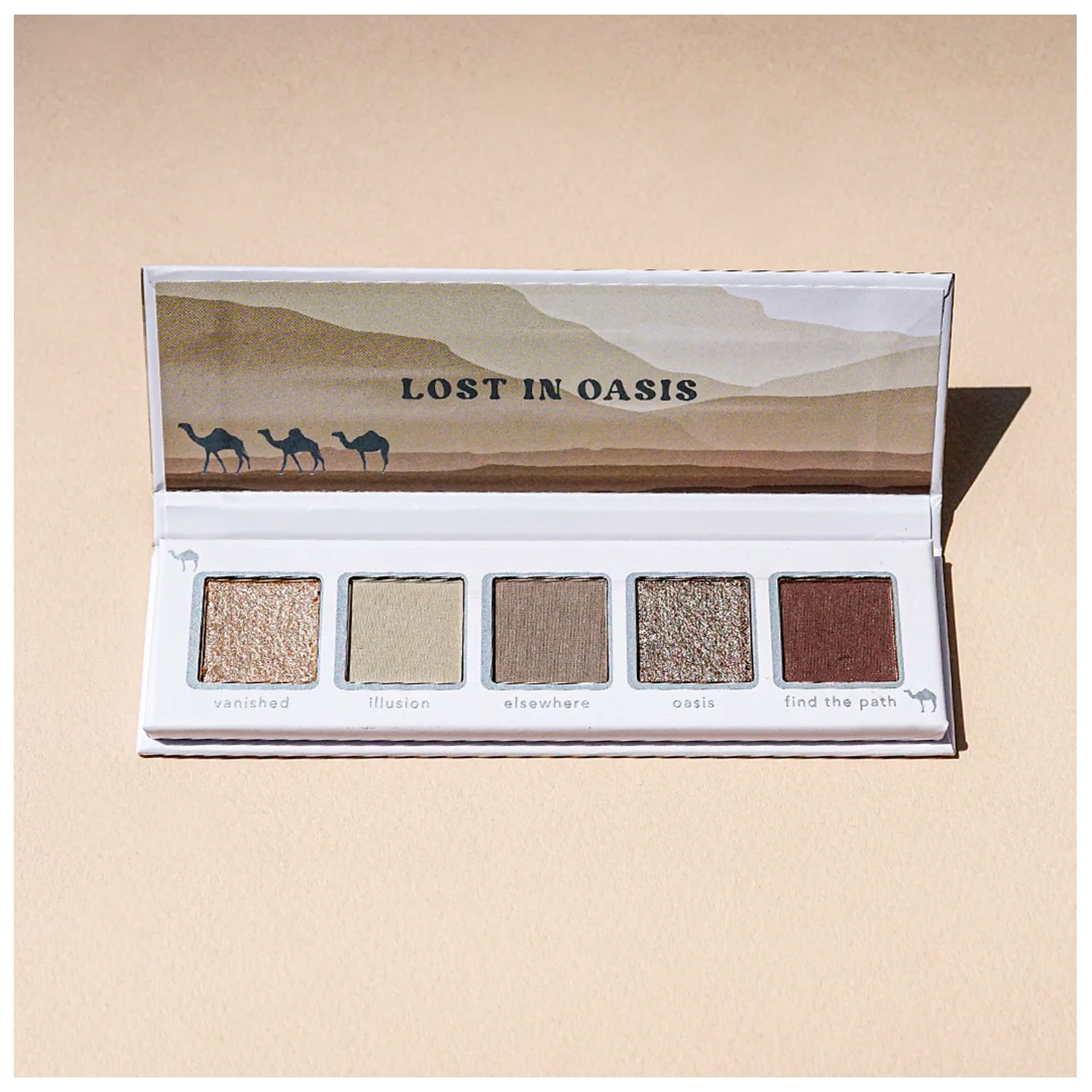 Set Labial, Sombras Y Delineador Lost In Oasis ""Hitting The Outdoors""