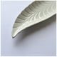 thumbnail image 3 of Bandeja Decorativa Para Mesa De Hoja Blanco Ceramica, 3 of 3