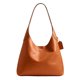 thumbnail image 1 of Bolso de hombro Coach Brooklyn de cuero natural, 1 of 7