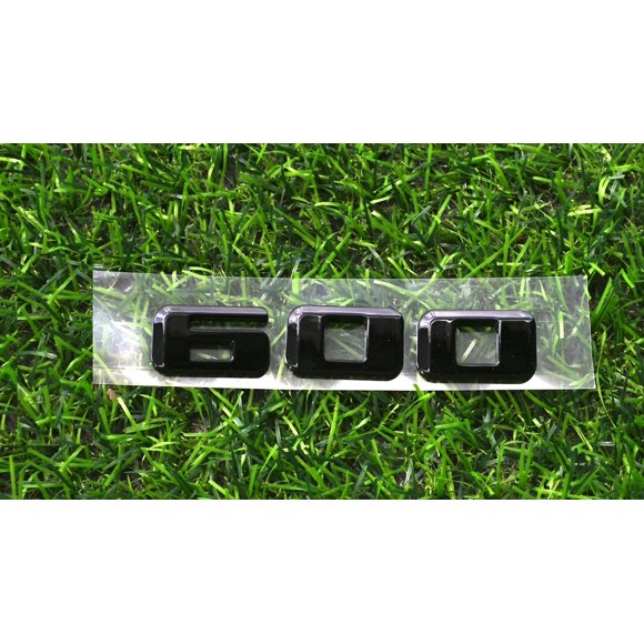 Emblema Tomilia Escalade 600 con Logo (Negro)