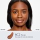 thumbnail image 2 of Base Estée Lauder 15 ml 6C2 Pecan sin Aceite, 2 of 8