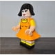 thumbnail image 2 of Squid Game Muñeca Young-Hee - Figura decorativa, 2 of 3