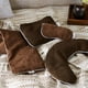 thumbnail image 3 of Cuello Bucky Hot & Cold Therapy Spa Chenille Moca, 18 x 13 cm, 3 of 9