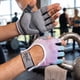thumbnail image 4 of Guantes Fitness Everlast Vip Mujer Entrenamiento Y Pesas, 4 of 5
