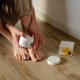 thumbnail image 4 of Crema reparadora de pies FIRST HONEY Advanced para piel seca, 4 of 6