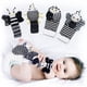 thumbnail image 1 of Set de calcetines y juguetes de pulsera para recién nacidos, niños o niñas, 1 of 8