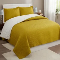 Casadeliacl - Cubrecama Quilt Sherpa 2Pl - Varios Modelos W.M G Amarillo Mostaza Intenso Moderno Y Luminoso