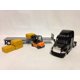 thumbnail image 2 of Réplica diecast Peterbilt 387 con plataforma y montacargas, escala 1:43, 2 of 6