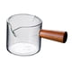 thumbnail image 1 of Taza Medidora Transparente De Doble Caño Con Mango De Madera Para Barra De Leche Barista A, 1 of 3