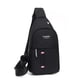 thumbnail image 1 of Morral Pechera Cruzado Con Salida Audifonos Negra, 1 of 4