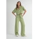 thumbnail image 2 of Saronite Conjunto de Camiseta de Manga Corta de Punto Acanalado con Botones y Pantalón con Cordón Ajustable, Color Salvia (para Mujer), 2 of 4